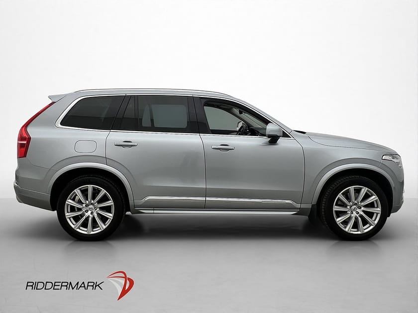 Bild 4 av Volvo XC90 T5 AWD 254hk Inscription 7-Sit Skinn Drag Värmare