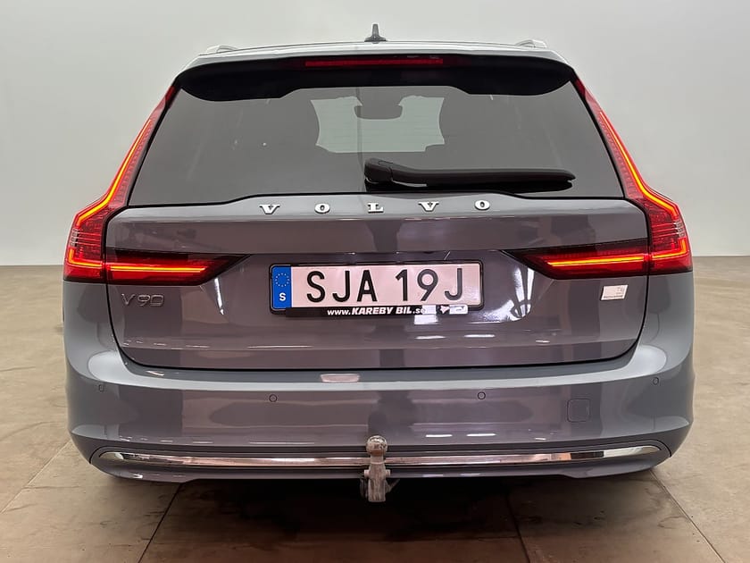 Bild 5 av Volvo V90 Recharge T6 AWD 350hk Core Bright B-kamera Dragkrok