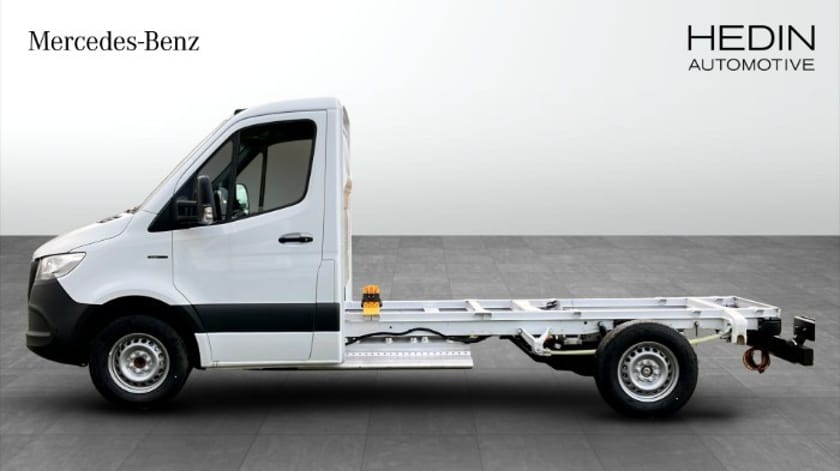 Bild 2 av Mercedes-Benz eSprinter 414 Chassi 81 kWh EH A2 PRO | Lagerbil