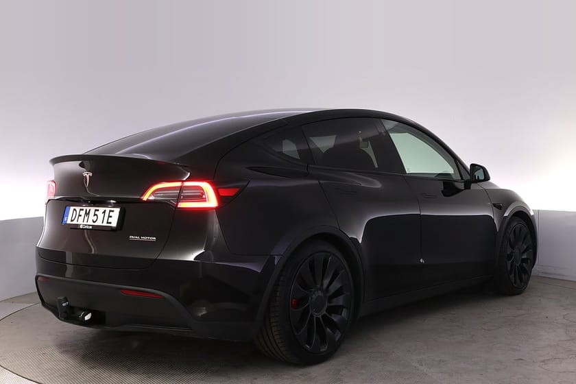 Bild 5 av Tesla Model Y Performance Uppgraderad Autopilot Pano Drag