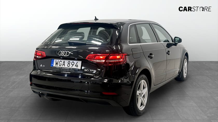 Bild 2 av Audi A3 Sportback 30 TFSI (116hk) PROLINE / APPLE CARPLAY