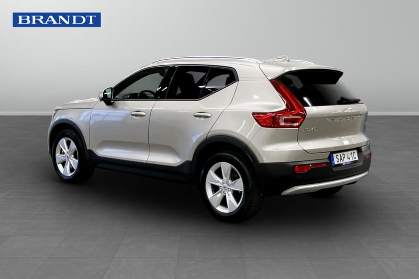 Bild 2 av Volvo XC40 B4 FWD Bensin Core SE II
