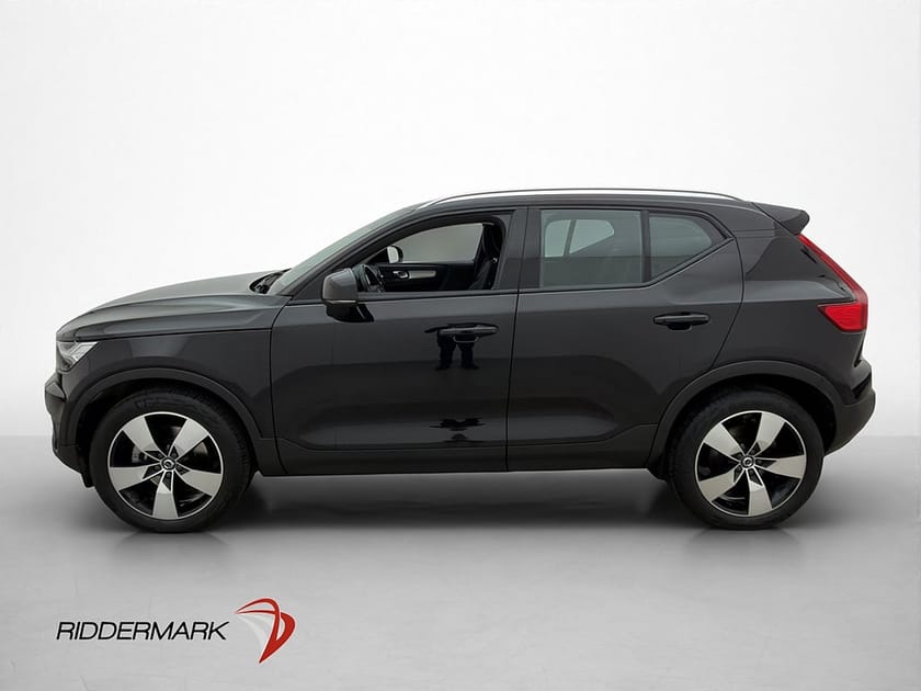 Bild 4 av Volvo XC40 B4 197hk AWD Momentum Värm Kamera VOC H/K Drag