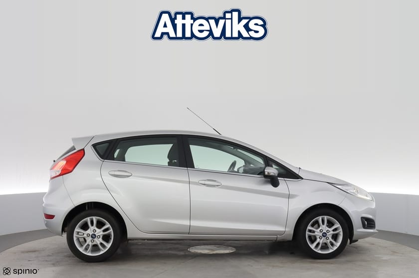 Bild 2 av Ford Fiesta ECOBOOST 100HK TITANIUM *Servad/Kamrem bytt*