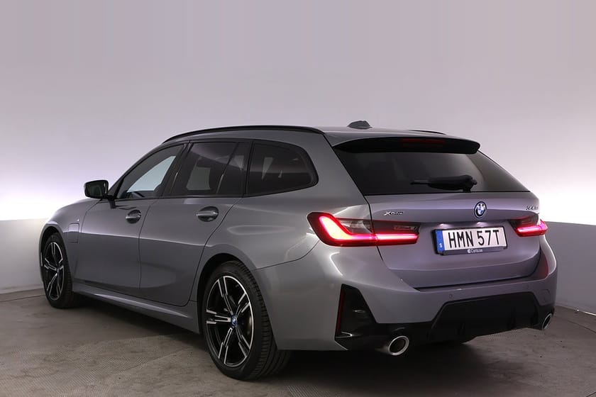 Bild 4 av BMW 330e xDrive Touring M-Sport Elstol Läder AdapFarth Navi