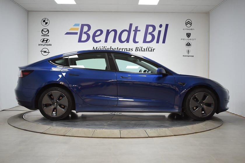 Bild 4 av Tesla Model 3 Standard Range RWD | Dragkrok
