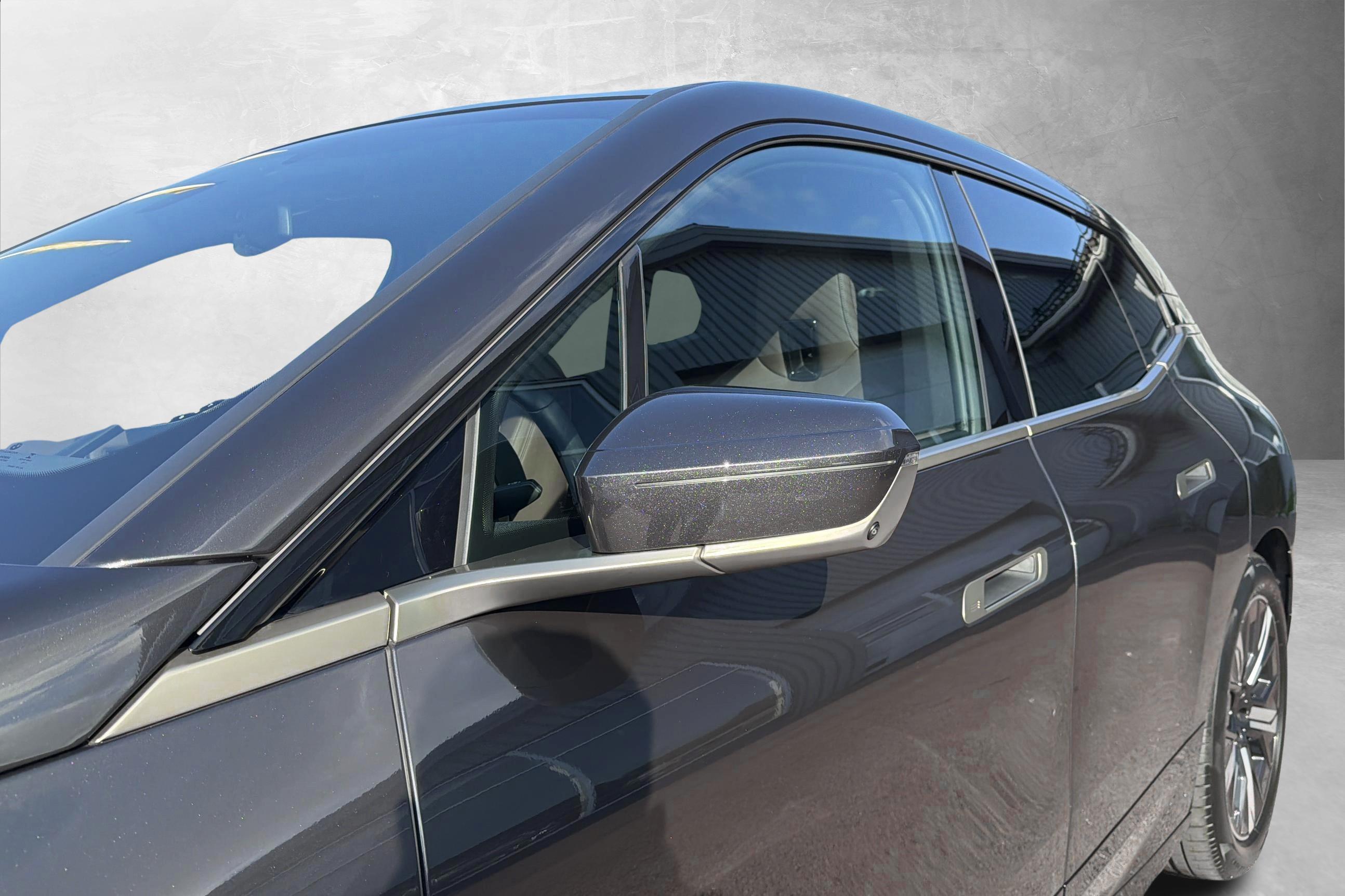 BMW iX xDrive40, 326hk, 2022