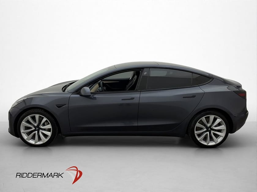 Bild 5 av Tesla Model 3 Long Range AWD Värmepump AP Pano Rattvärme