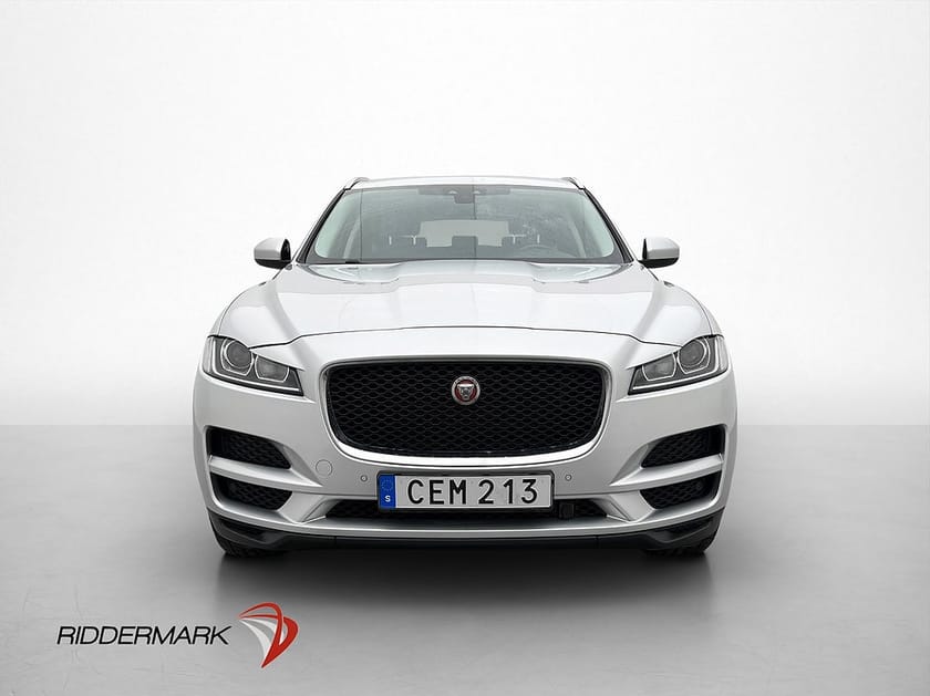 Bild 2 av Jaguar F-Pace 20d AWD 180hk B-Kamera M-Värmare Navi Meridian