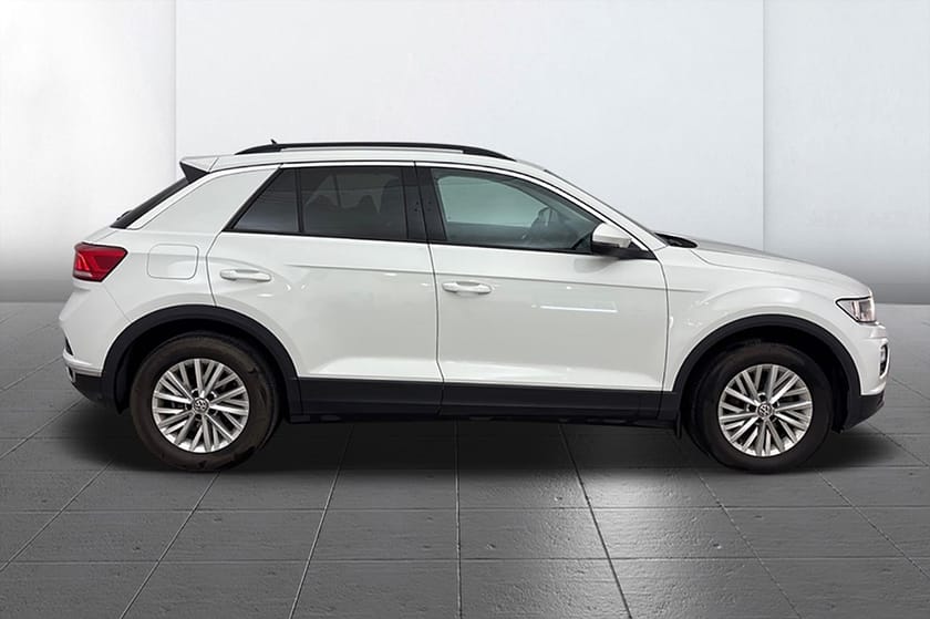Bild 4 av Volkswagen T-Roc 1.5 TSI 4M Aut Keyless P-Sens MOMS 150hk