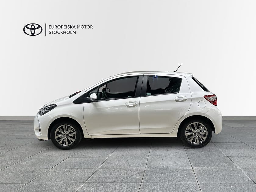 Bild 3 av Toyota Yaris 1.5 Active Backkamera / V-hjul / Approved used /5590mil