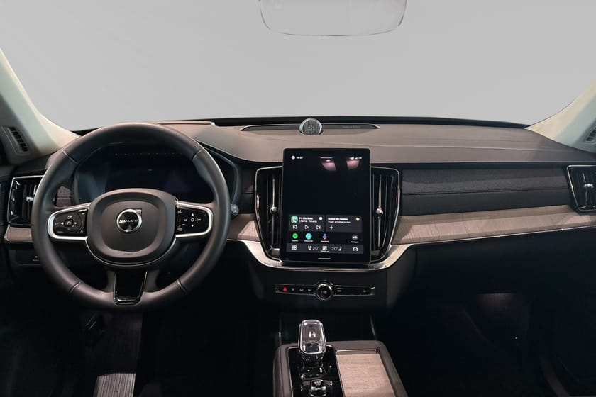 Bild 1 av Volvo XC90 T8 Ultra Dark Luftfj 360Kamera B/W Pano Massage