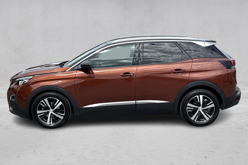 Bilde 2 av Peugeot 3008 1.2 PureTech 130hk Automat Allure | R.KAM | H.FESTE