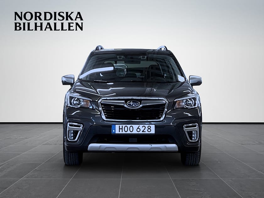 Bild 2 av Subaru Forester e-Boxer Lineartronic Ridge Drag Backkamera Apple Car