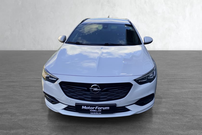 Bilde 2 av Opel Insignia Sports Tourer Meget pen bil ny vinterdekk
