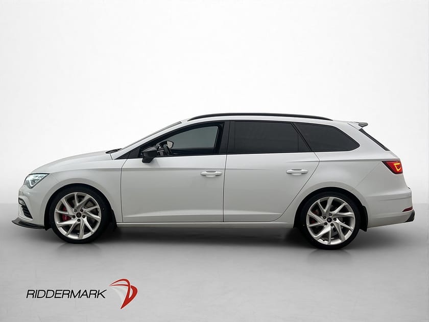 Bild 4 av SEAT León Cupra ST TSI 4Drive 300hk Panorama Kamera Carplay