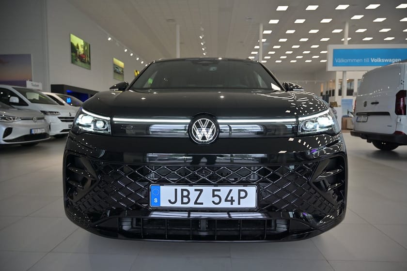 Bild 3 av Volkswagen Tiguan eHybrid R-Line SWE - *0 kr insats!*