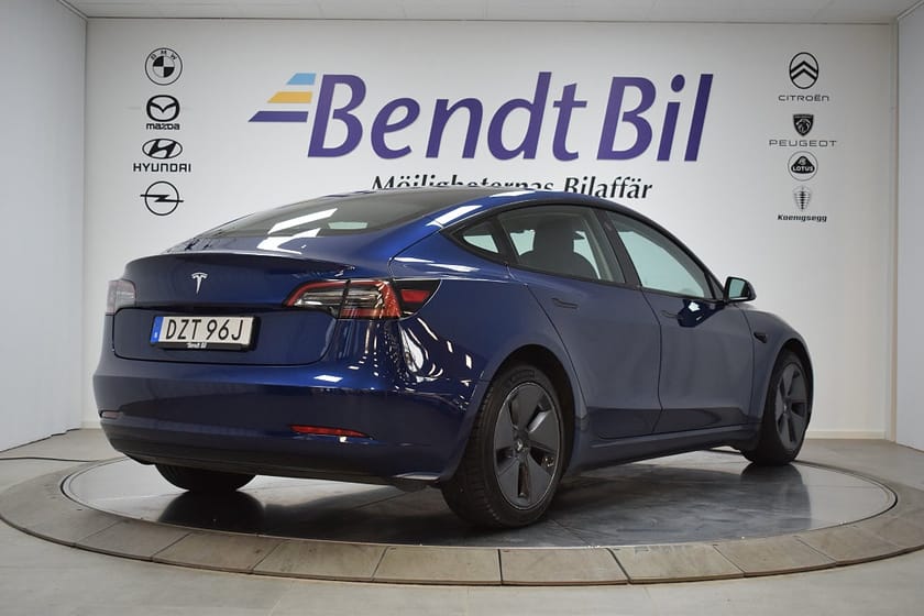 Bild 2 av Tesla Model 3 Standard Range RWD | Dragkrok