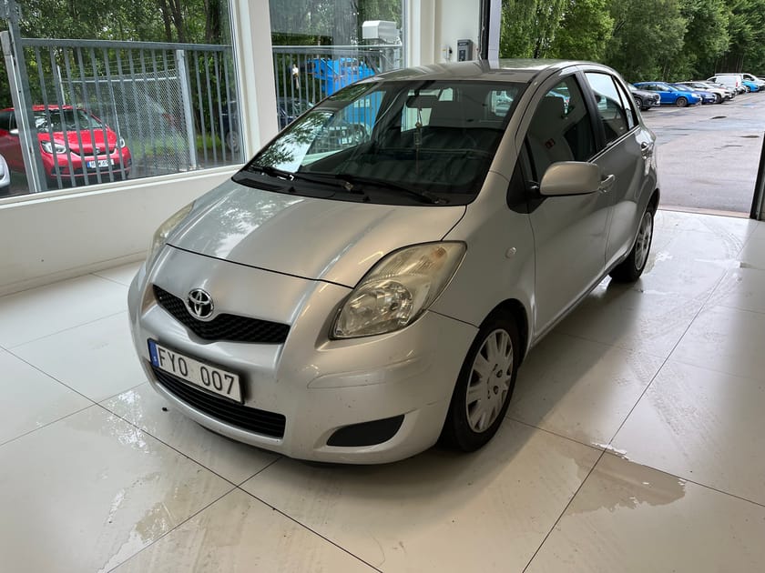Bild 2 av Toyota Yaris 1,3 5dr
