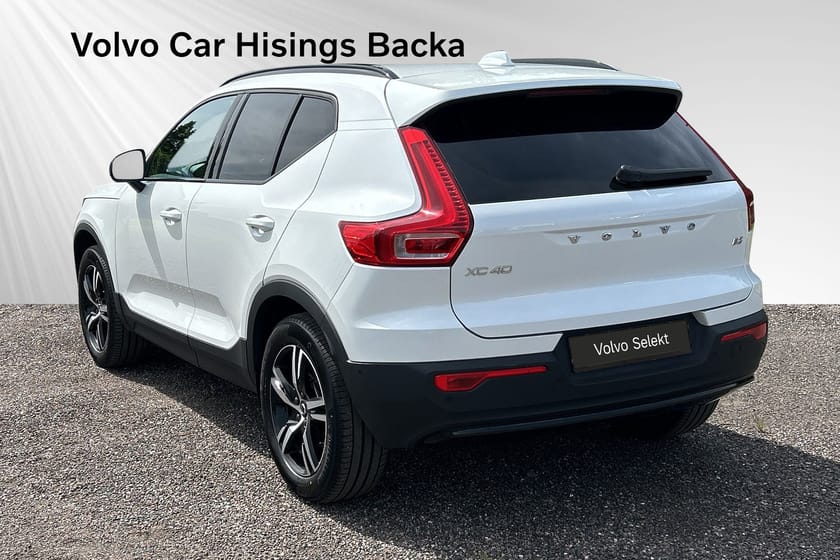 Bild 5 av Volvo XC40 B3 FWD Bensin Plus Dark | 360 Kamera