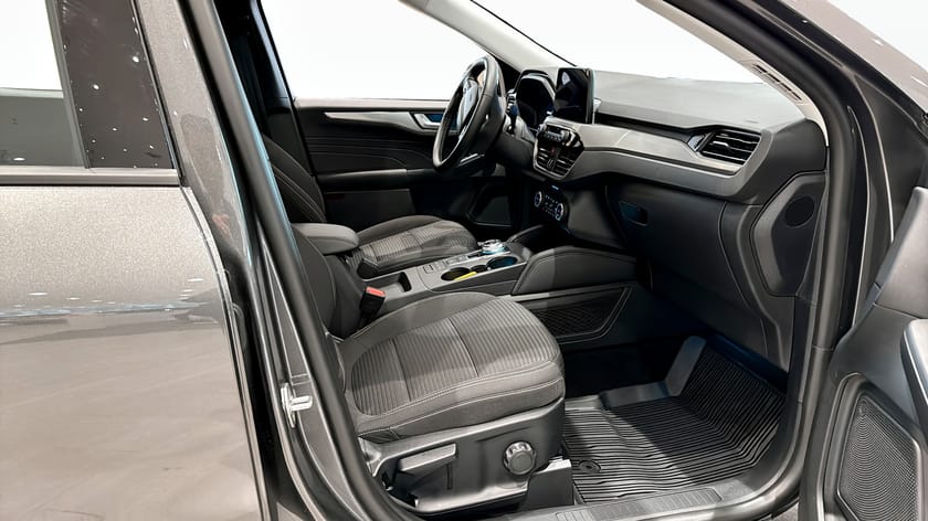 Bild 3 av Ford Kuga Plug-In Hybrid TITANIUM 2.5 FWD 225HK CVT