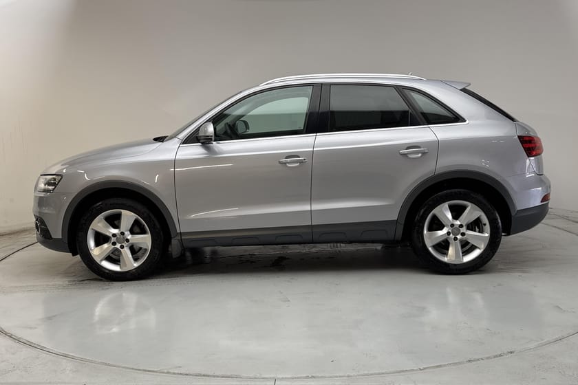 Bild 2 av Audi Q3 2.0 TDI quattro (140hk) Sports Edition Panorama