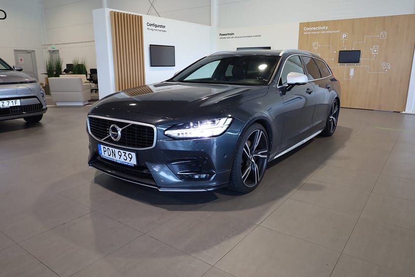 Bild 3 av Volvo V90 T5 254hk R-Design Aut B&W Panorama 360°Kamera Navi