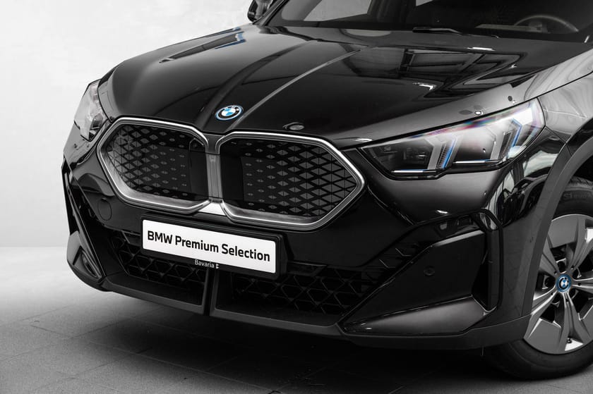 Bilde 2 av BMW iX2 xDrive30 