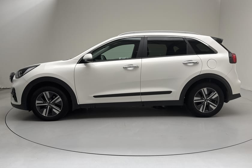 Bild 2 av Kia Niro Hybrid 1.6 (141hk) Vinterhjul medföljer