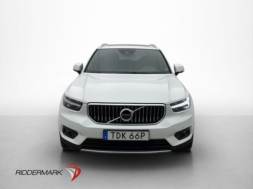 Bild 2 av Volvo XC40 D4 AWD Inscription VOC Pano H/K 360°  Skinn Drag