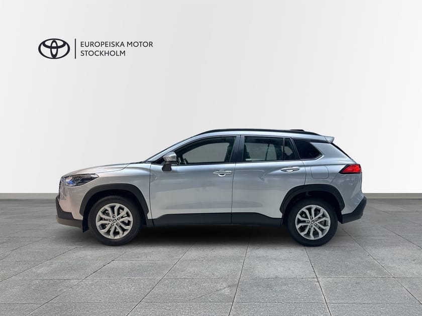 Bild 3 av Toyota Corolla Cross Hybrid AWD-i 2,0 ACTIVE PLUS V-HJUL P-SENSORER