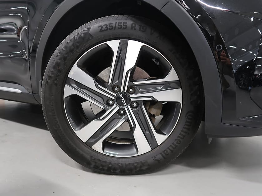 Bild 3 av Kia Sorento PHEV Advance Plus Aut-V-däck ingår-Pano-Drag-360°