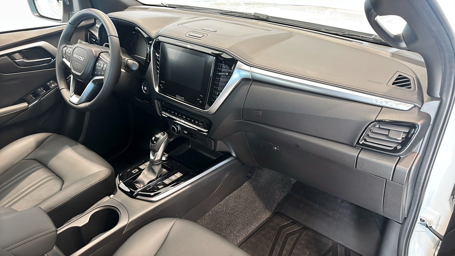 Isuzu D-max 2026, photo 3/10