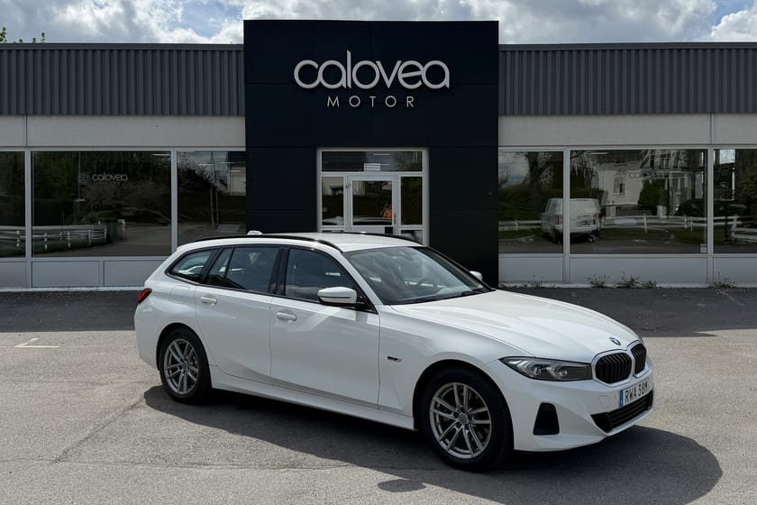Bild 1 av BMW 330e xDrive Touring 292 hk Automat - Elinfällbar dragkrok, Momsbil