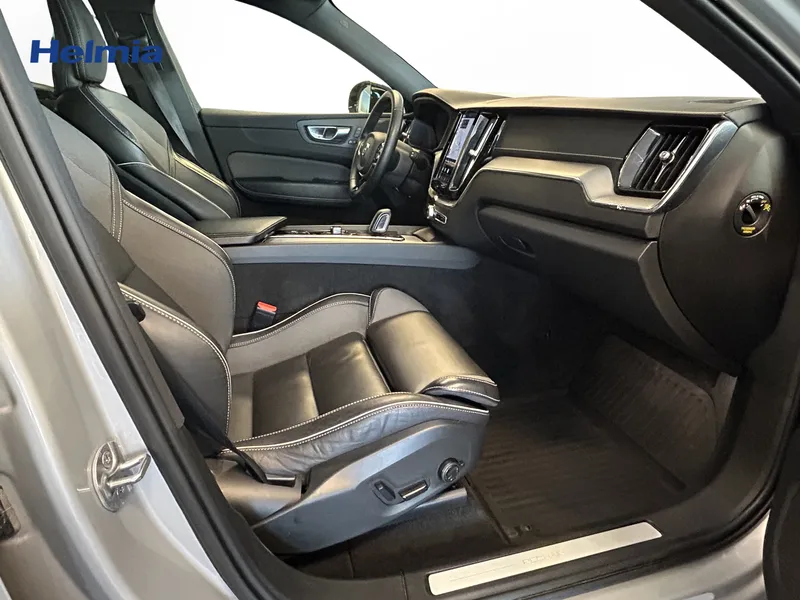 Bild 9 av 13 – Volvo XC60 Recharge T8 II R-Design