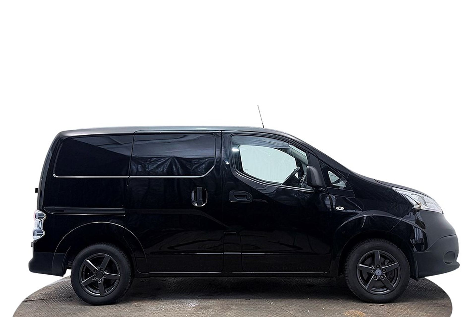 Nissan e-NV200 2017, bild 6/37