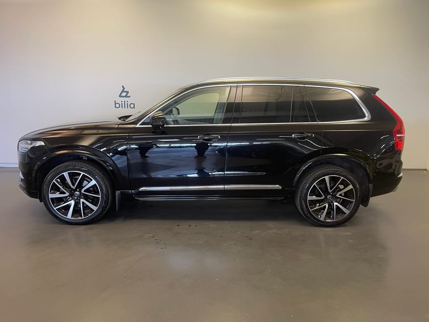 Bild 2 av Volvo XC90 7-seater D5 AWD Inscription 7-säten / Dragkrok / Luftfjädring / Bowers & Wilkins /