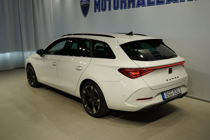 Bild 3 av CUPRA Leon Sportstourer 1.5 eTSI - Drag, Kamera, Elbaklucka M