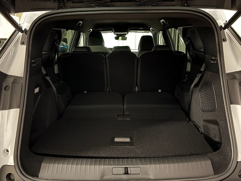 Bild 4 av Peugeot 5008 Hybrid 145