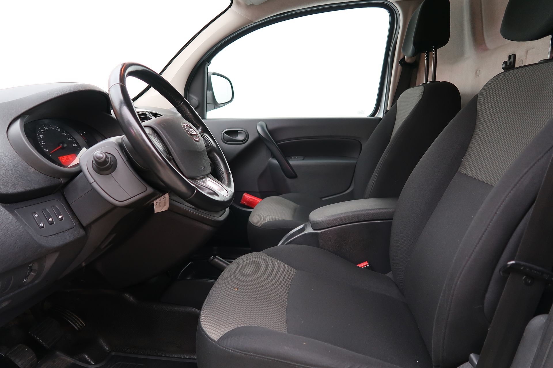 Nissan NV250 95hk dCi 2022, bild 7/10