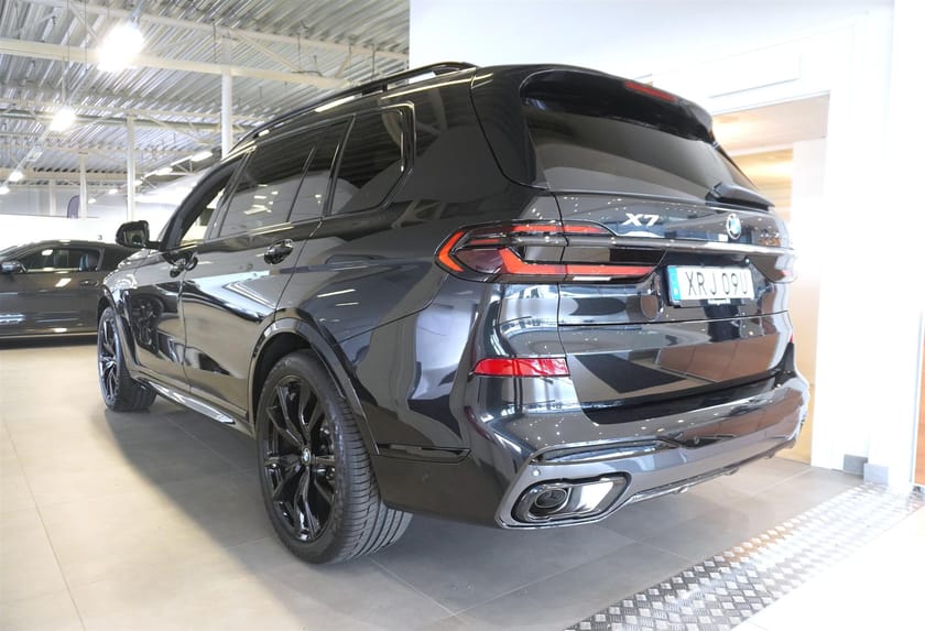 Bild 4 av BMW X7 xDrive40d M Sport Pro Värmare DA Pro B W