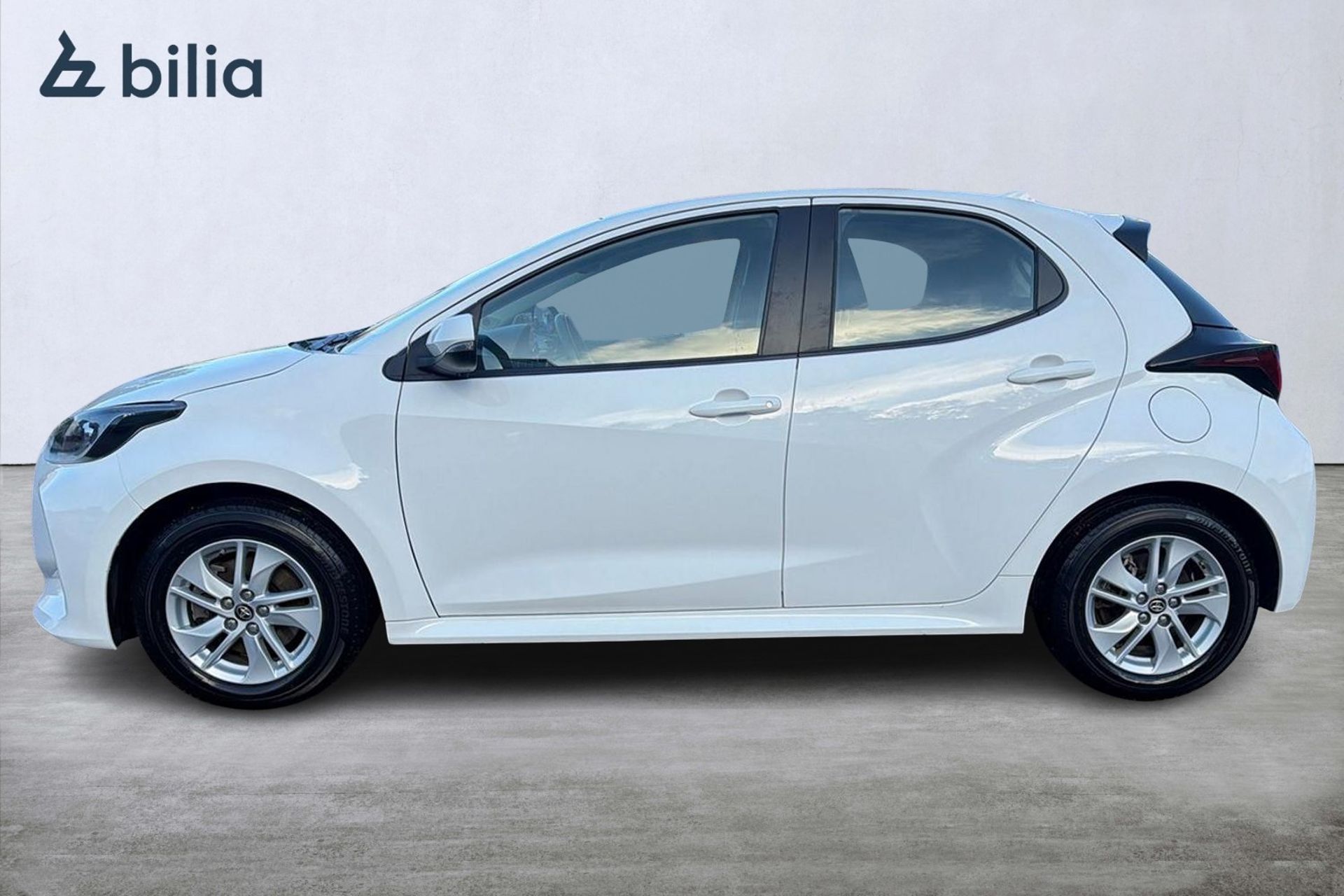 Toyota Yaris Hybrid 2023, bild 3/10