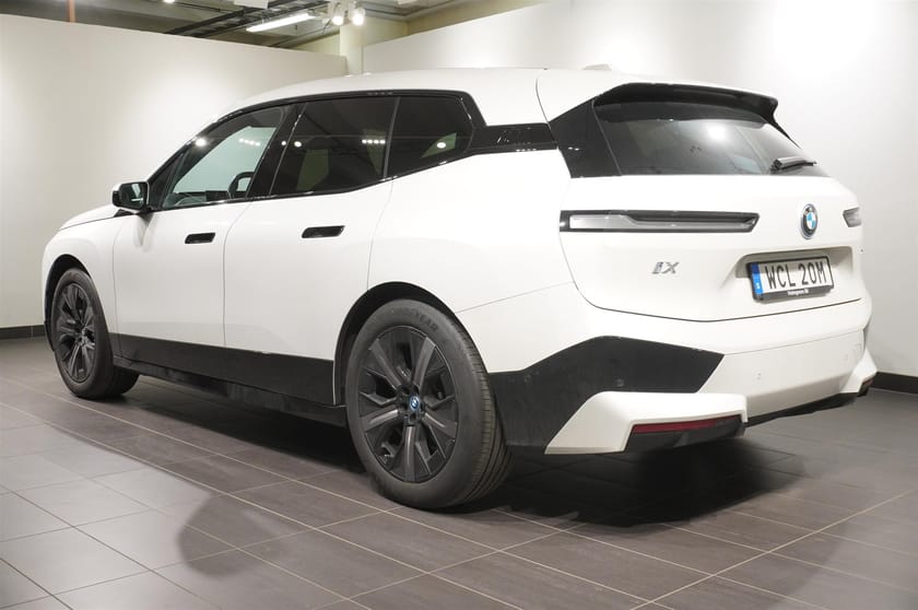 Bild 2 av BMW iX xDrive50 Sport Edition H K Drag Laser DAP