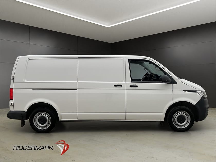 Bild 2 av Volkswagen Transporter L2 Värm PDC Drag V-Inr CARPLAY 1-Ägar