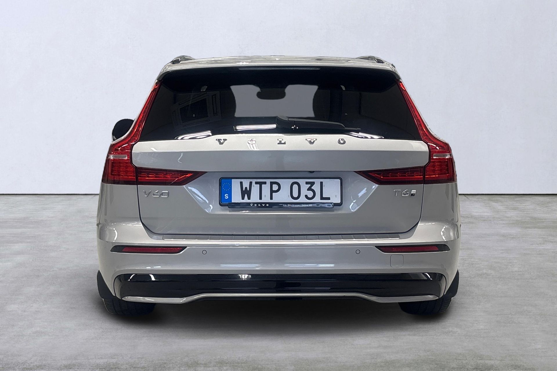 Volvo V60 T6 Plus Dark Nordic Edition 2025, bild 5/10