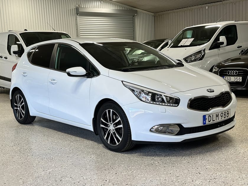 Bild 4 av Kia cee'd 1.6 CRDi EX Comfort Euro 5 Välservad