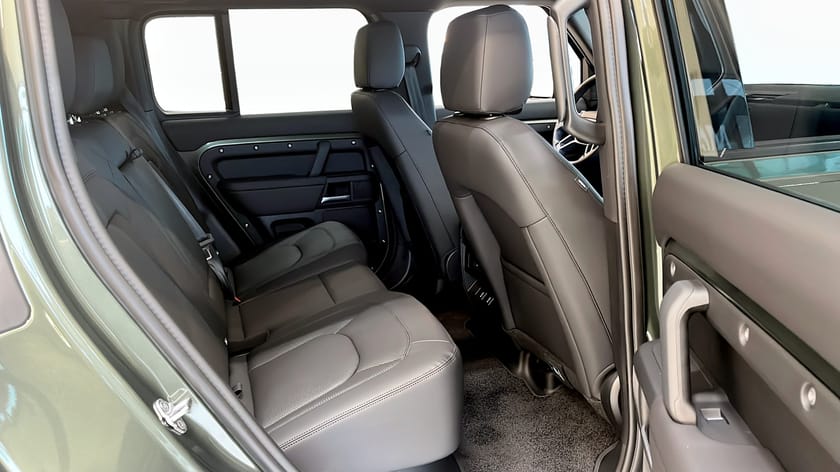 Bild 5 av Land Rover Defender P300e PHEV X-Dynamic SE