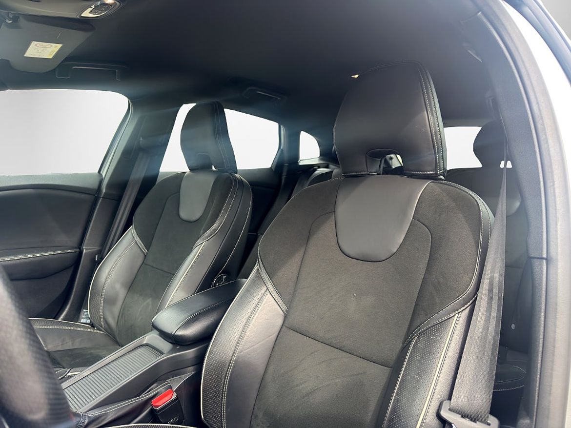 Volvo V40, bild 10 av 17