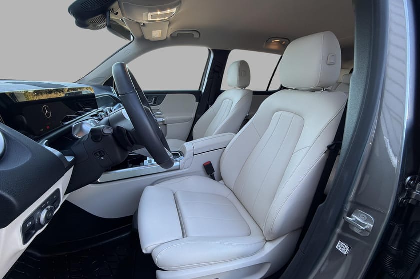 Bilde 2 av Mercedes-Benz EQB 300 4MATIC SOM NY! MÅ SEES! 4 Matic, Velutstyrt