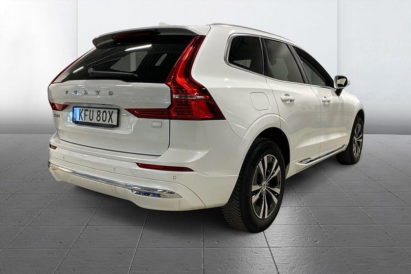 Bild 5 av Volvo XC60 Recharge T6 AWD Core Drag Pano Navi Kamera BLIS 350hk